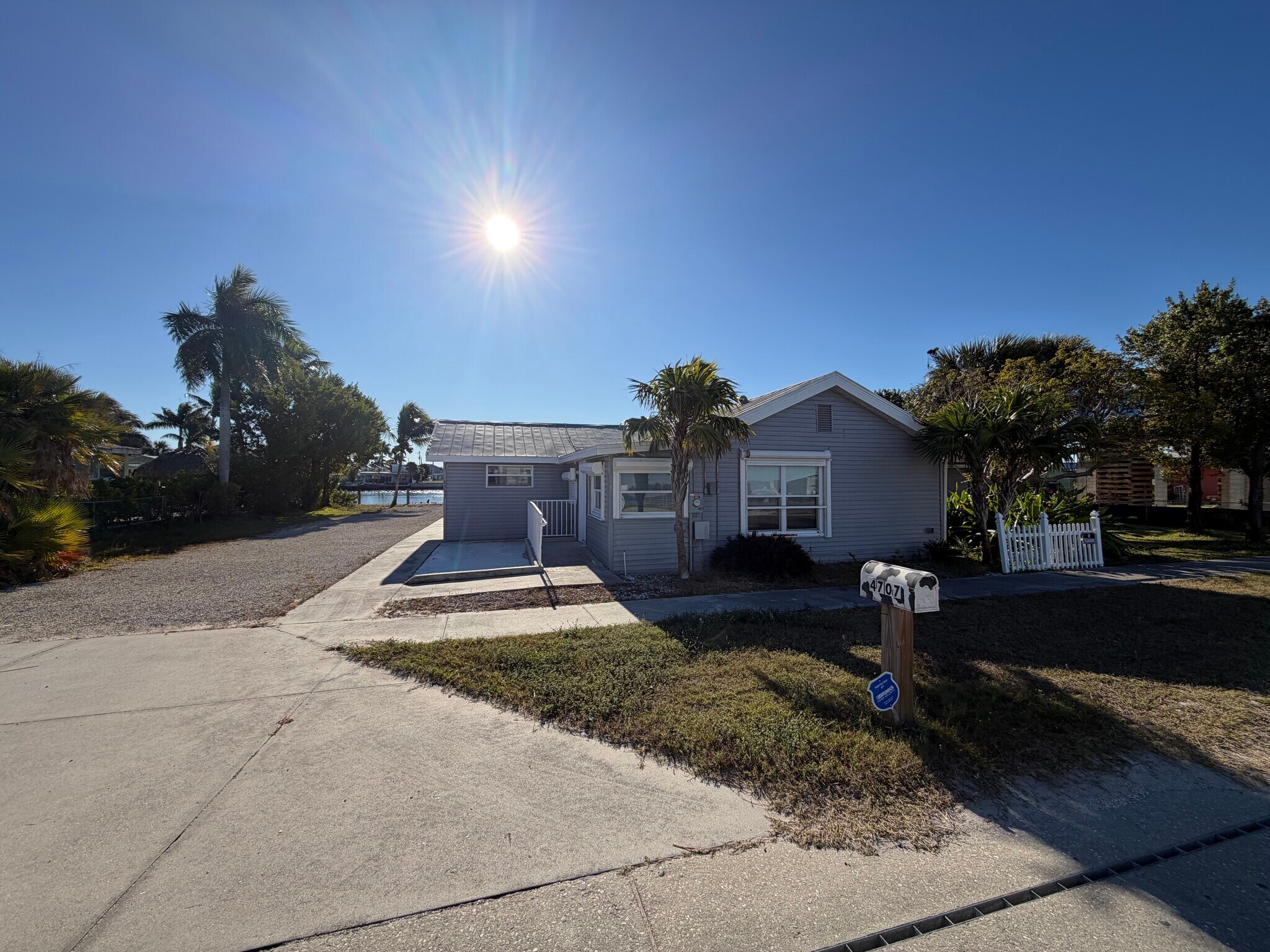 4707 Pine Island Rd NW, Matlacha, FL for Sale