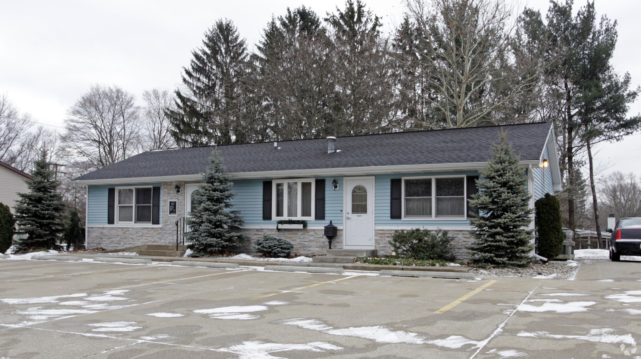 1731 E Bristol St, Elkhart, IN for Sale