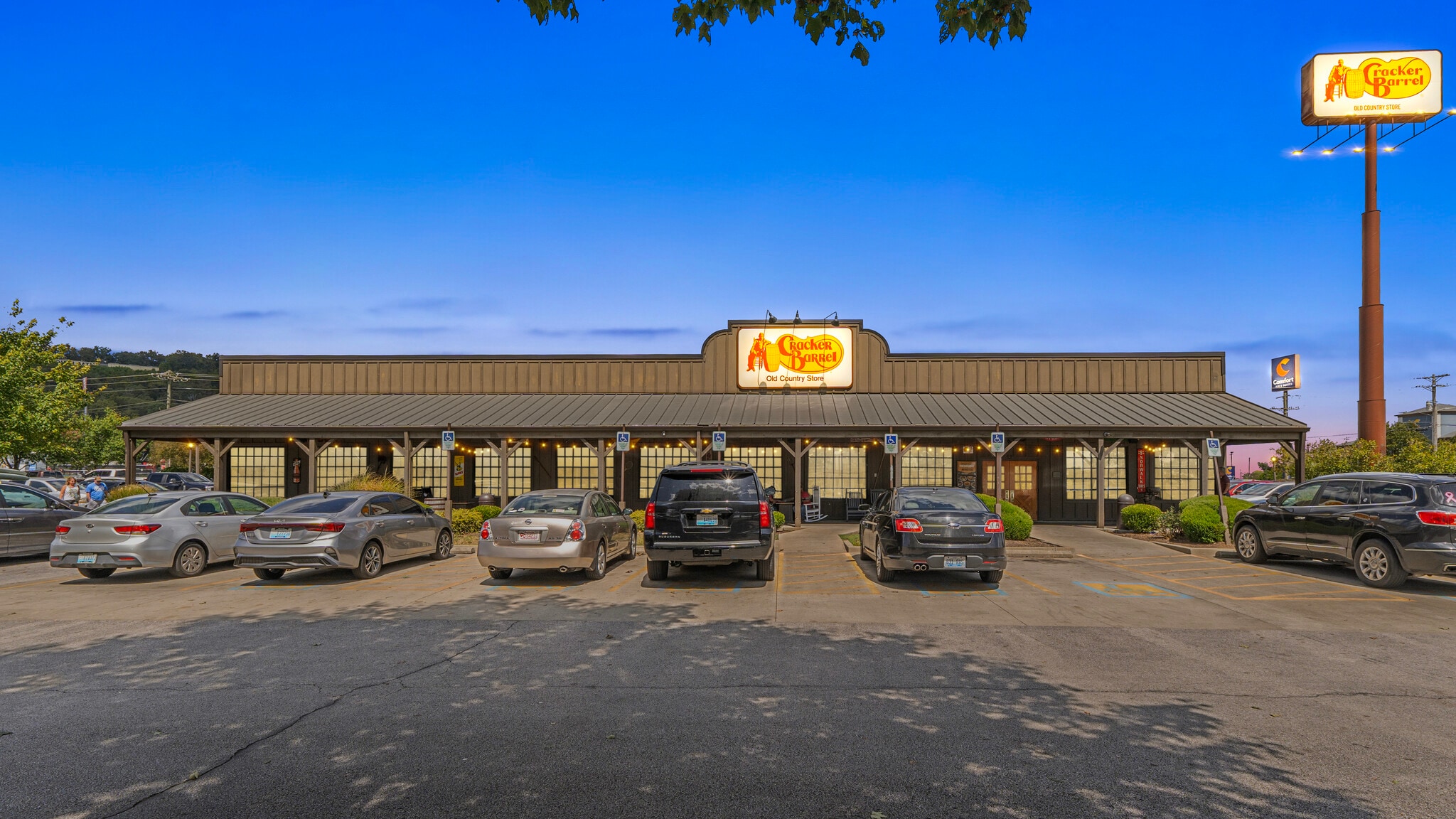 800 Happy Valley St, Cave City, KY for Sale