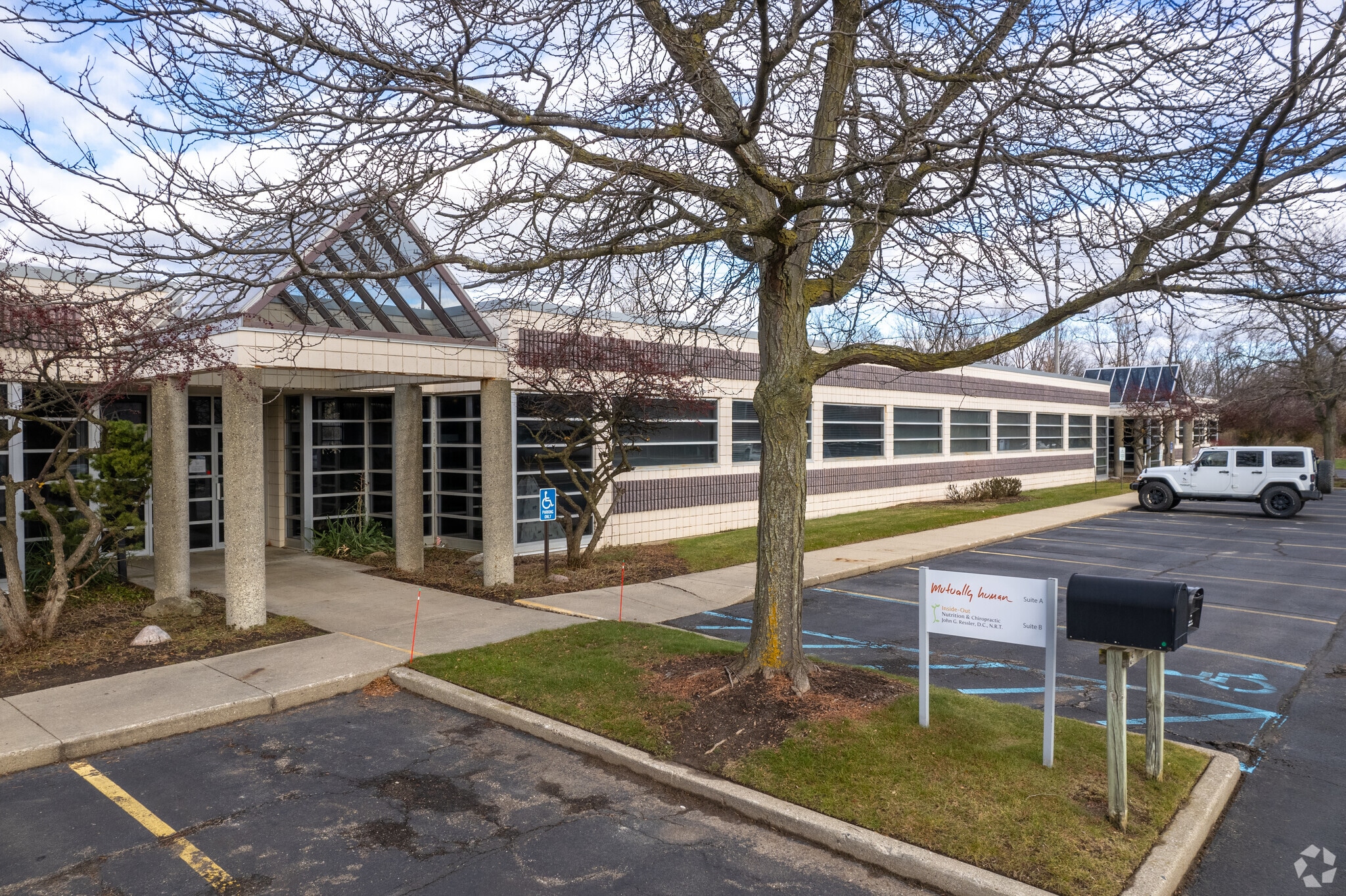 3230 Broadmoor Ave SE, Grand Rapids, MI for Sale