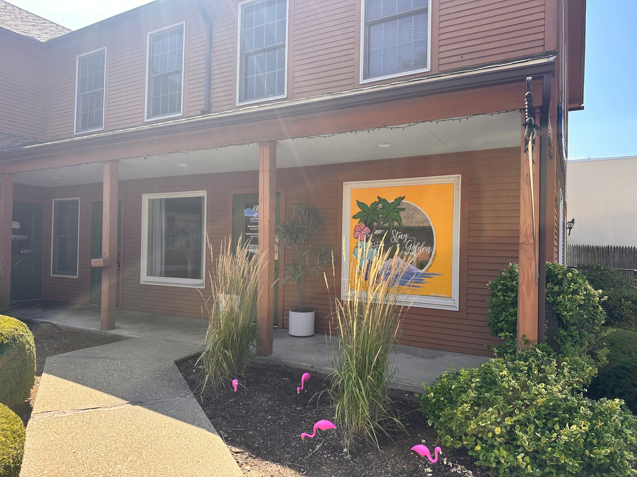 37 Harkness Ave, East Longmeadow, MA for Rent