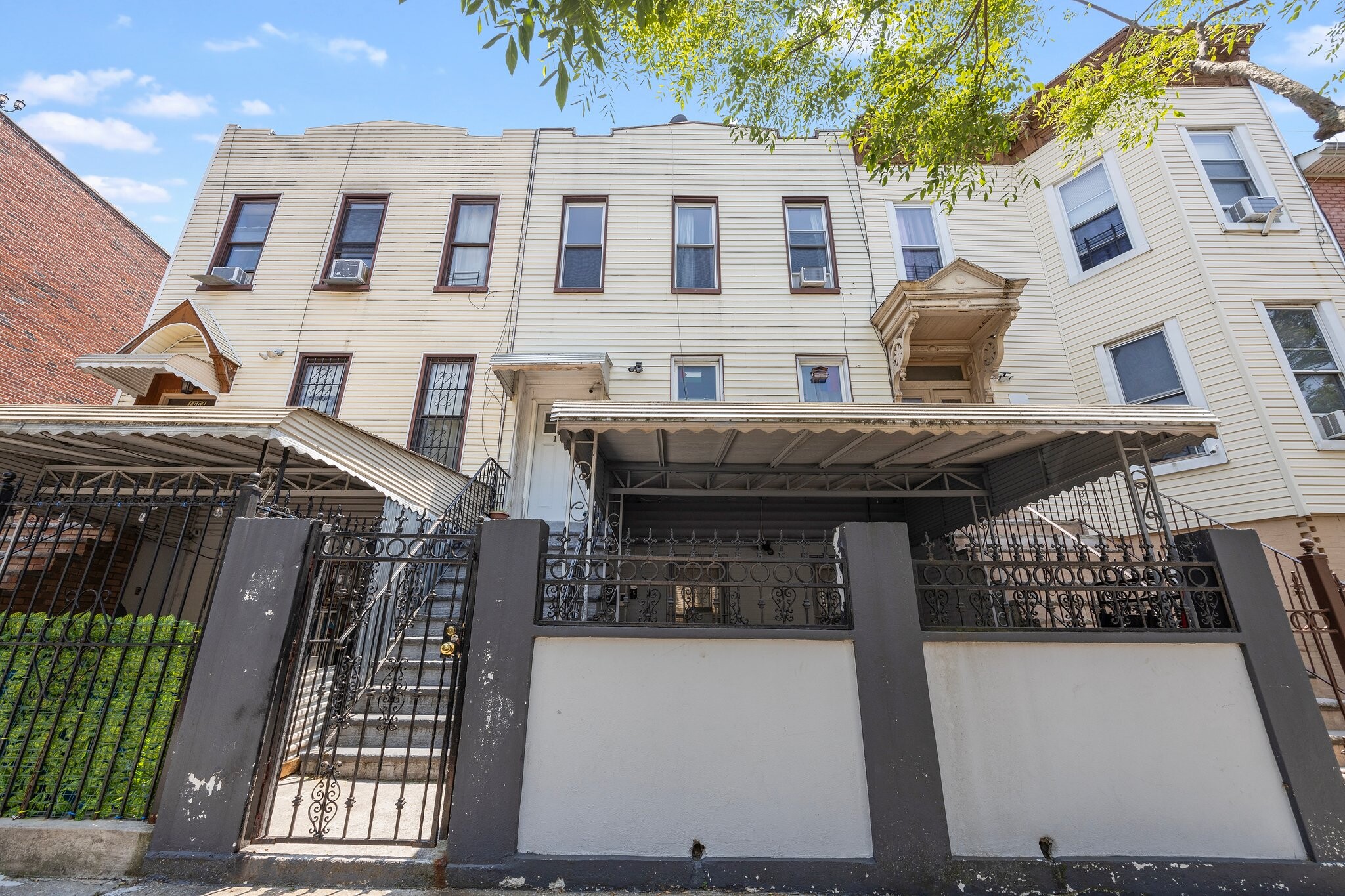 166 Schaefer St, Brooklyn, NY for Sale