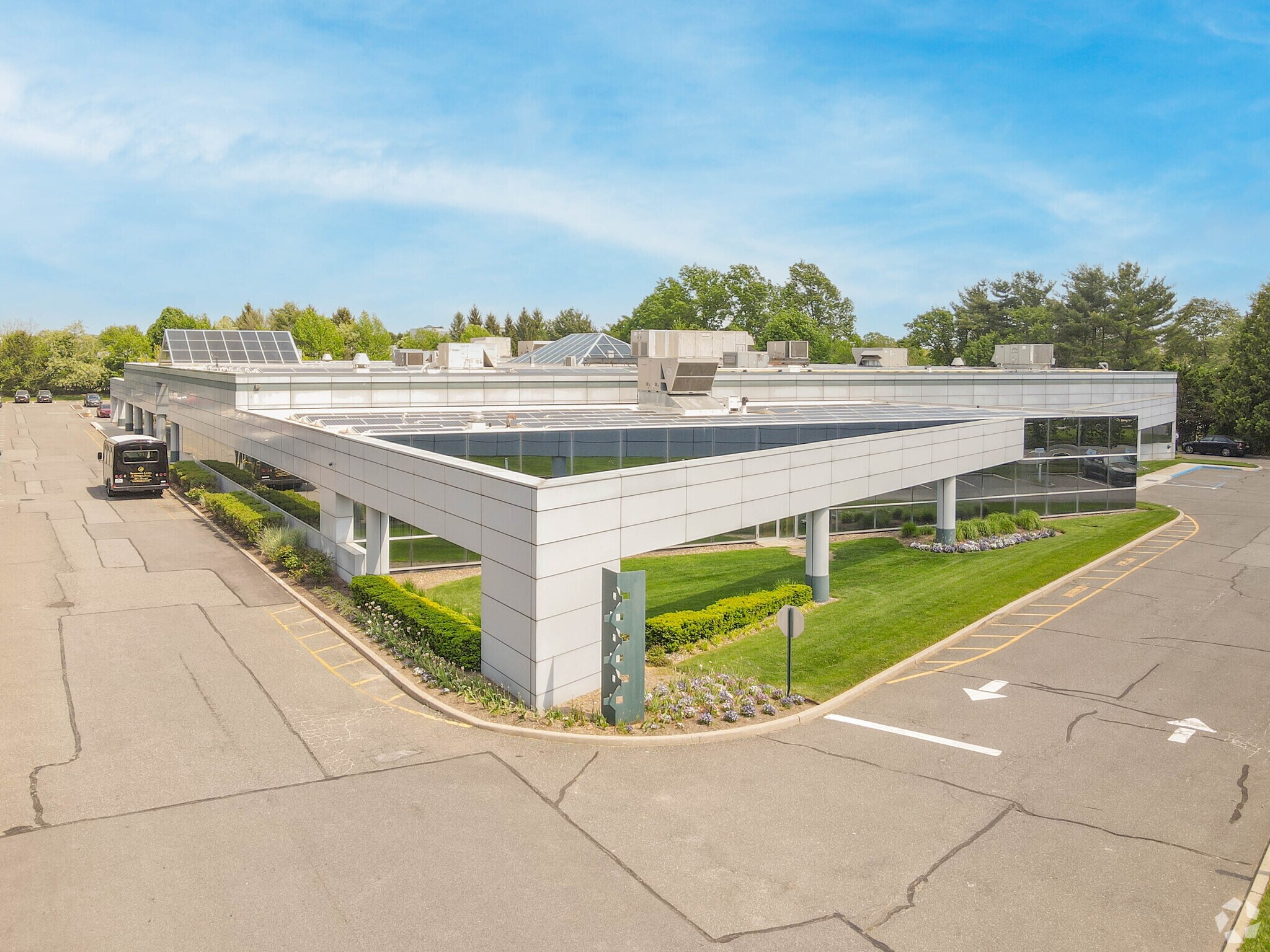 1800 Walt Whitman Rd, Melville, NY for Rent