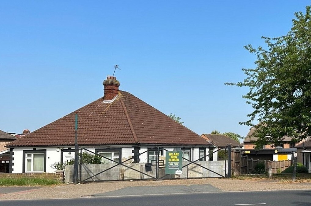 58 St Dunstan's Hill, Sutton, SRY for Sale