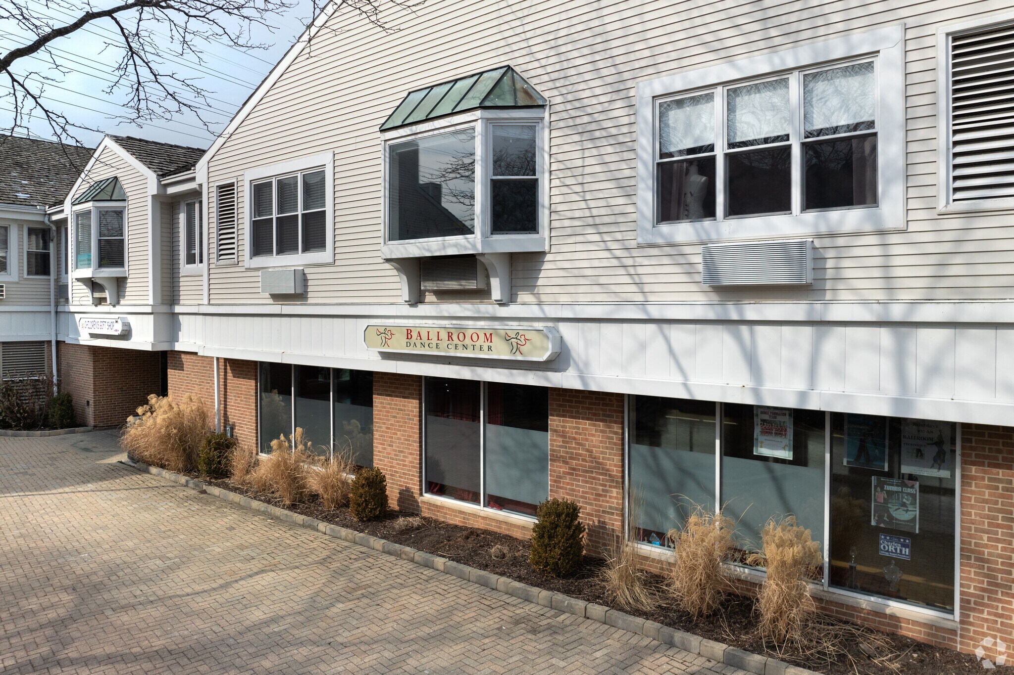 300-310 Happ Rd, Northfield, IL for Rent