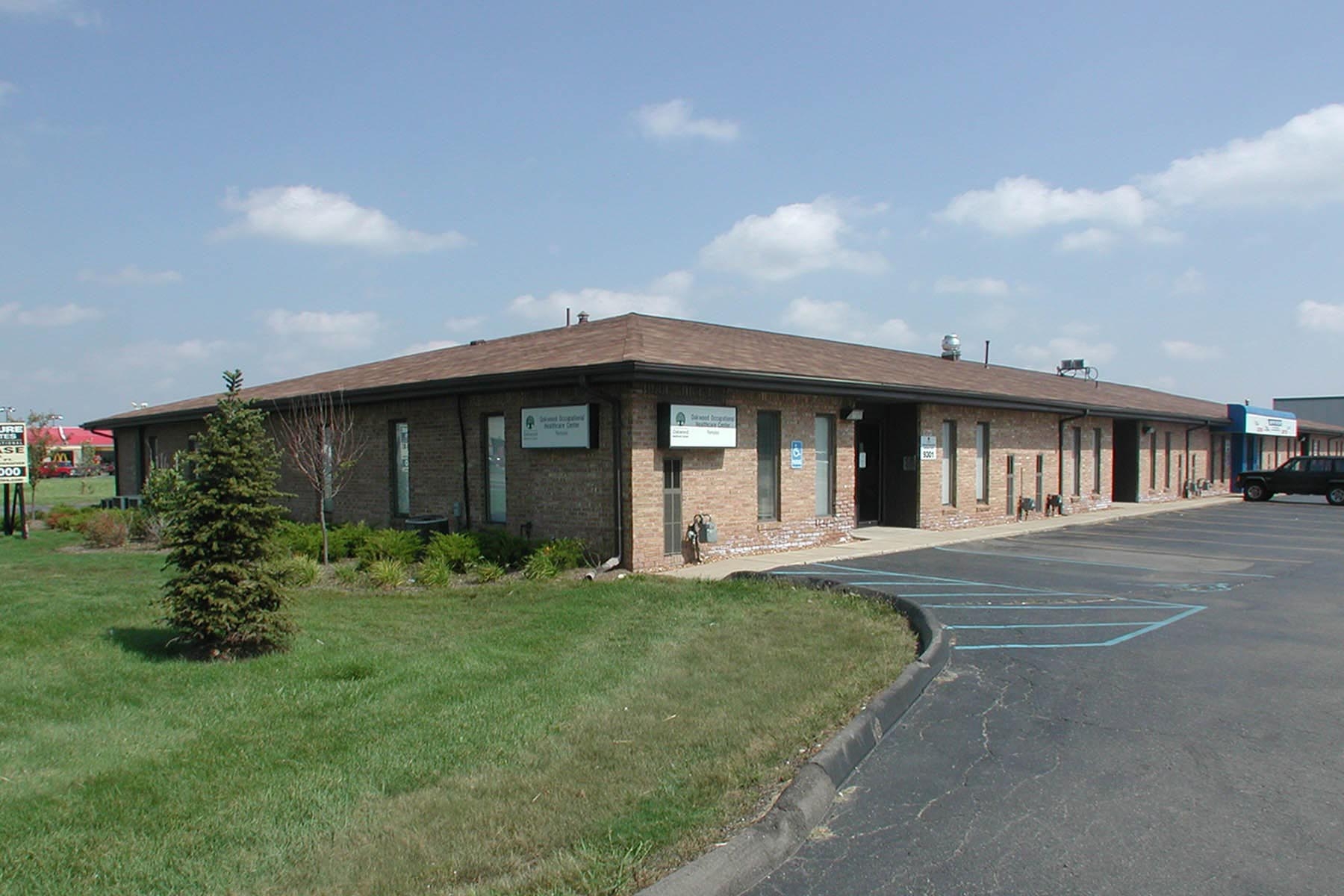 9301-9339 Middlebelt Rd, Romulus, MI for Rent