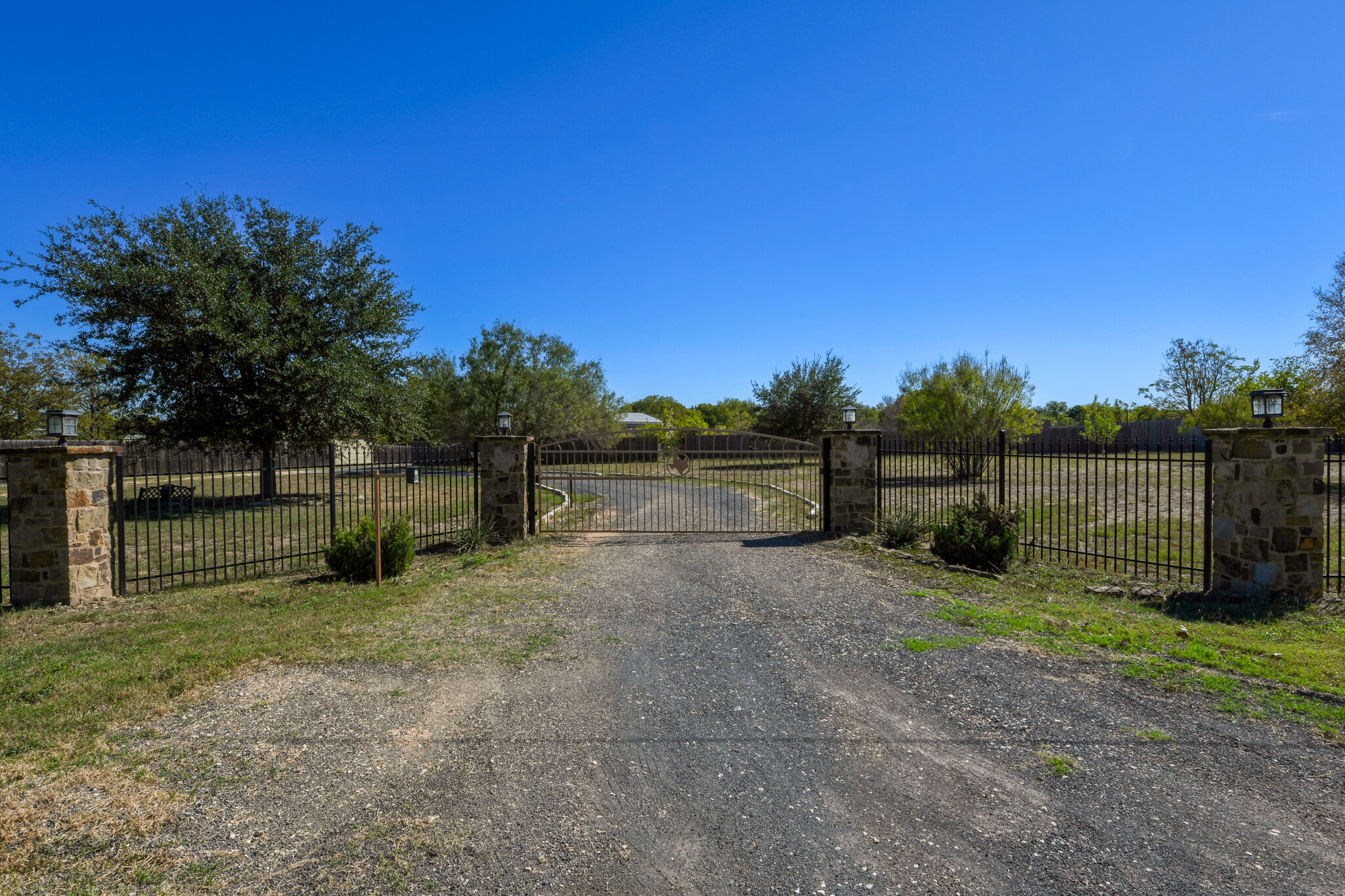 777 Happy Haven Rd, Mcqueeney, TX for Sale