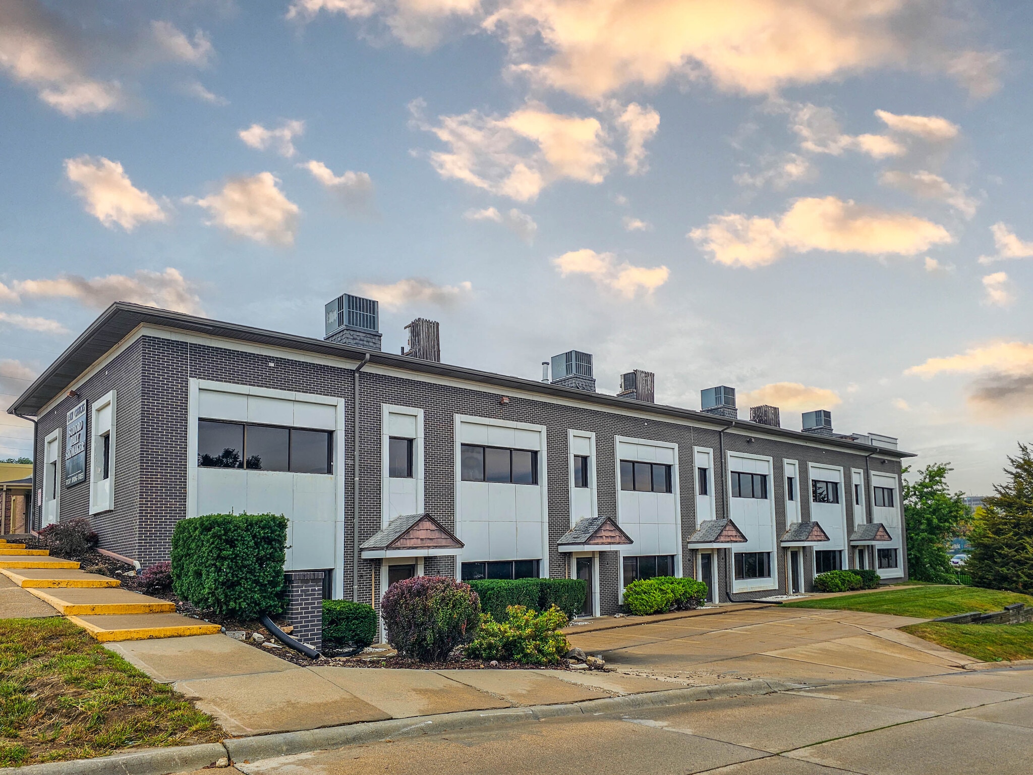 7000 Spring St, Omaha, NE for Sale