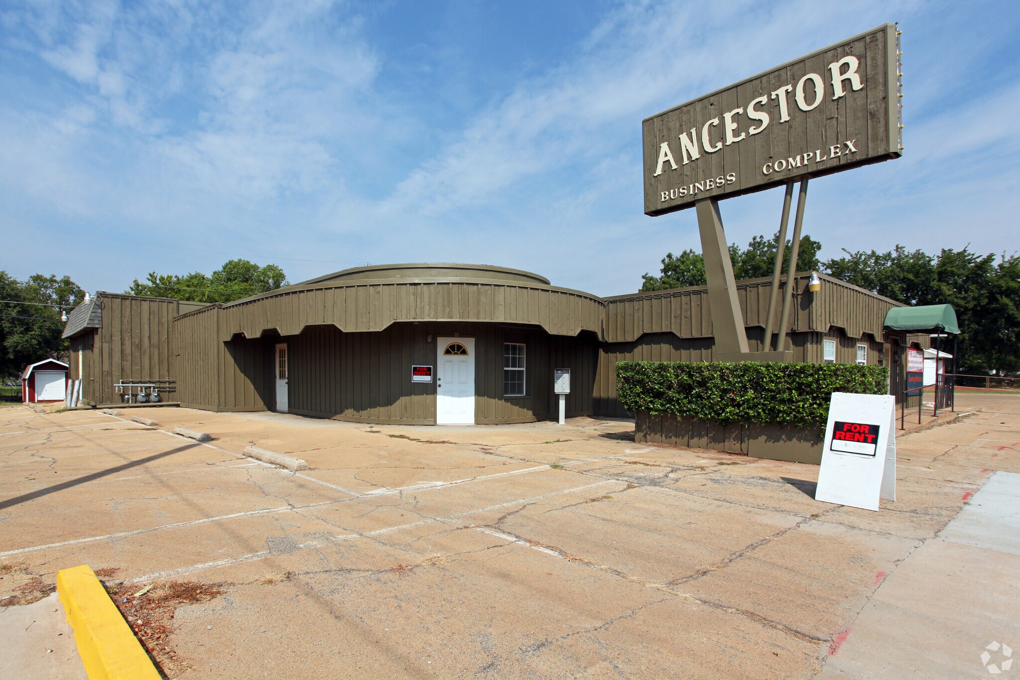 1324 S Main St, Stillwater, OK for Sale