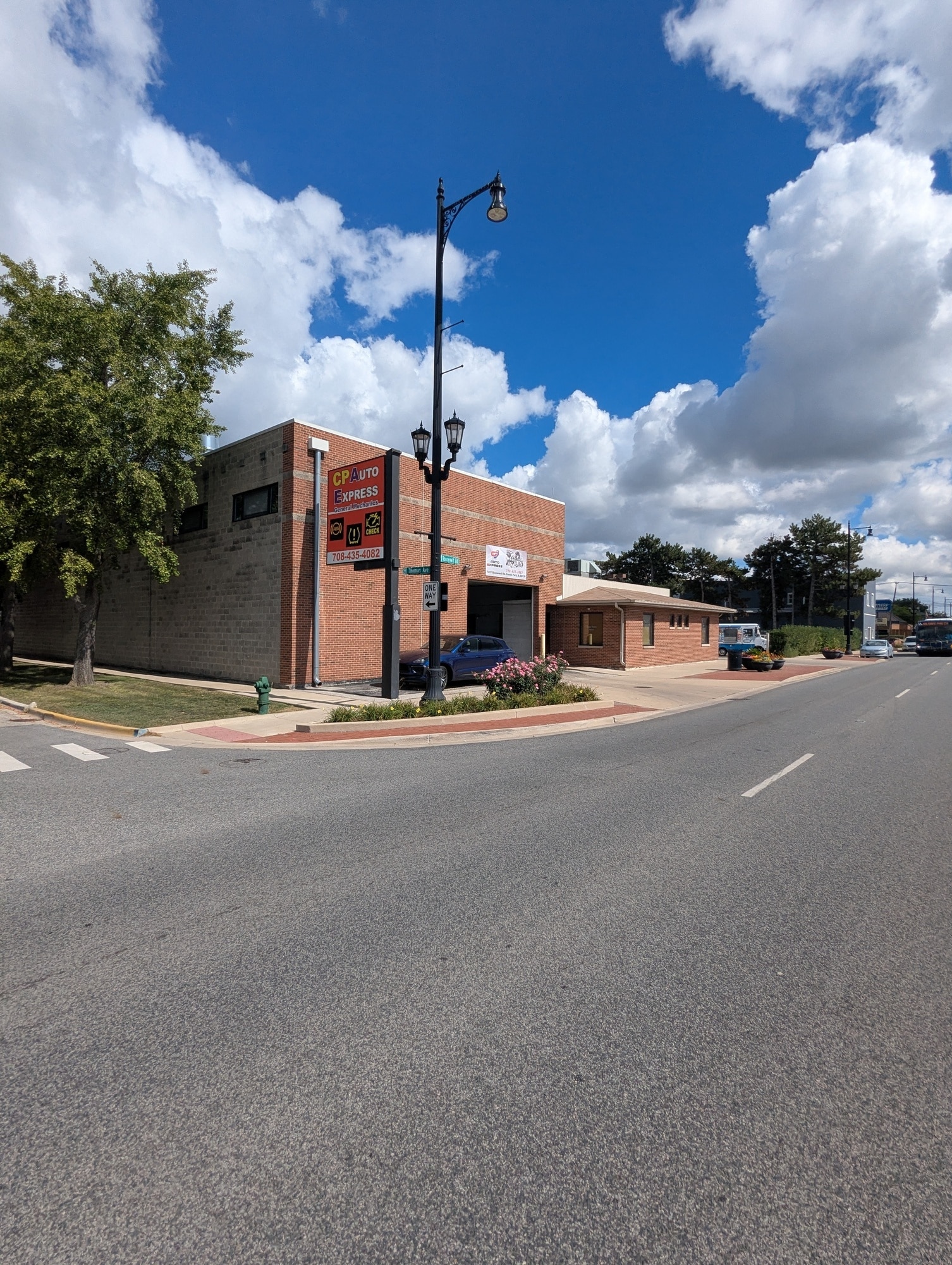 7417 Roosevelt Rd, Forest Park, IL for Sale