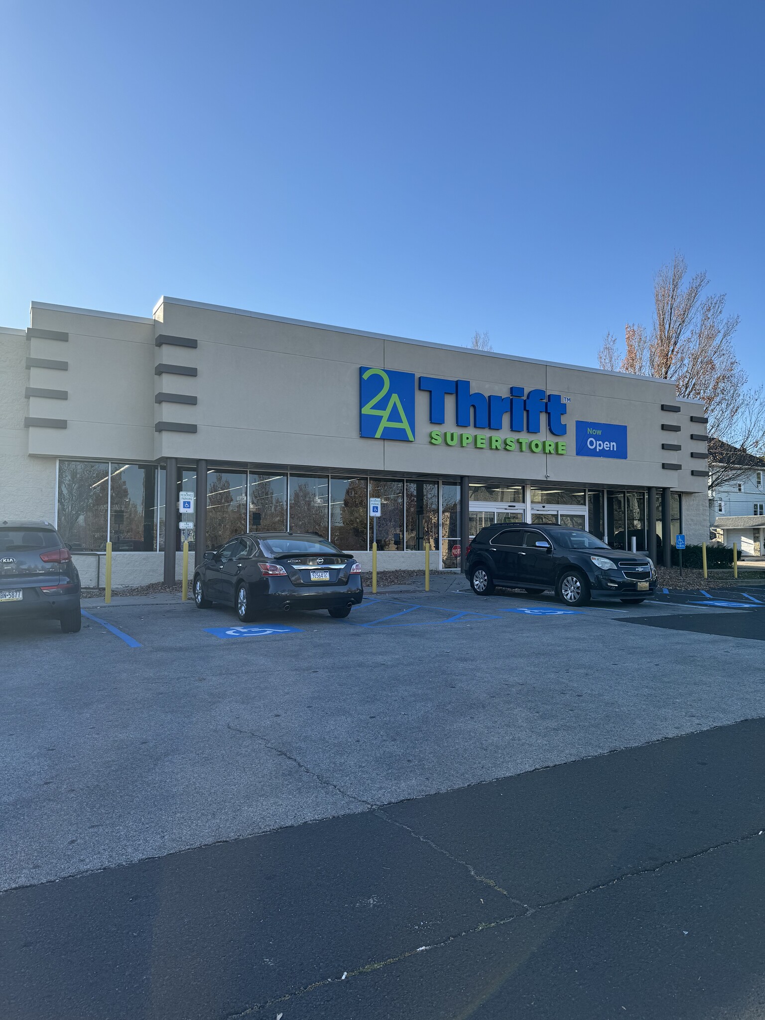 300 N York Rd, Willow Grove, PA for Sale