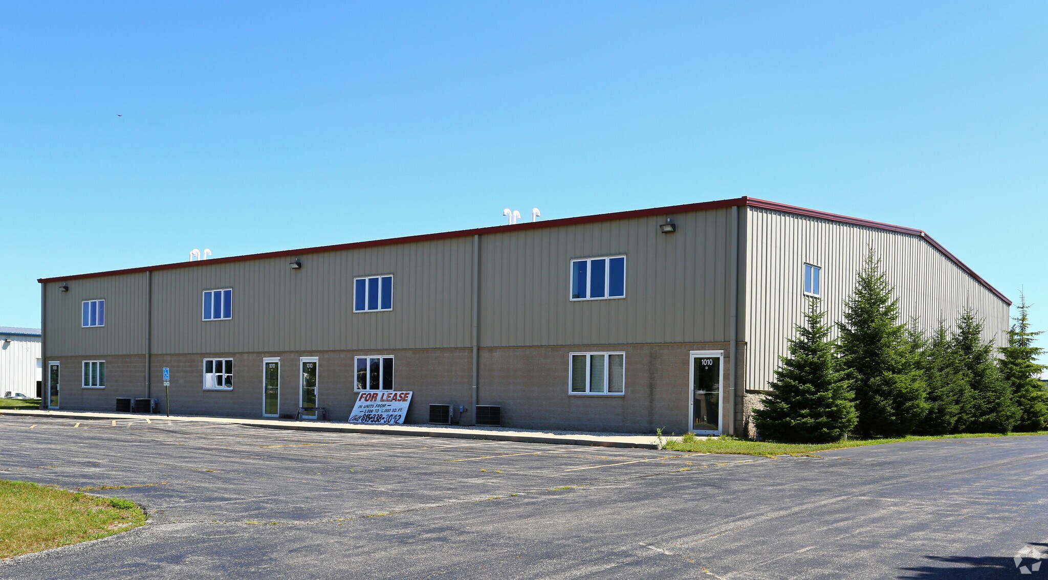 1010 Trakk Ln, Woodstock, IL for Rent