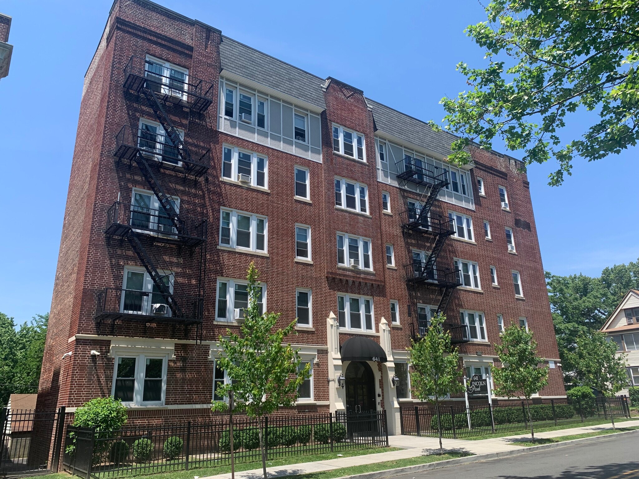 641 Lincoln Ave Orange, NJ 07050 MultiFamily Property for Sale on