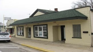 McHenry, IL Office/Retail - 3325-3327 W Elm St