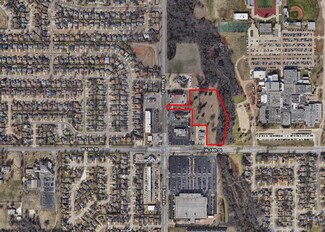 Edmond, OK Commercial - S Santa Fe Ave & W 15th St