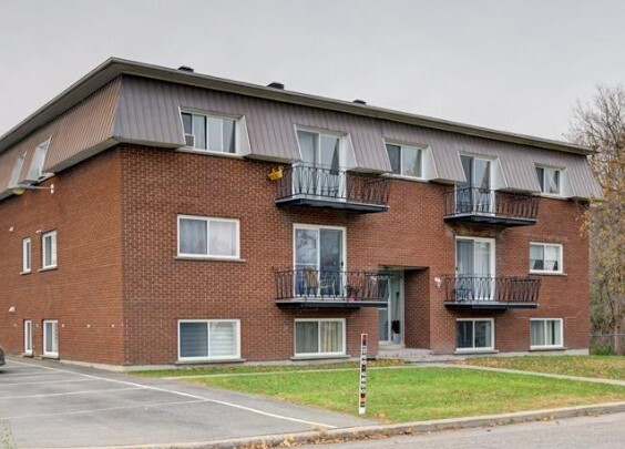 13878 Rue Daniel, Mirabel, QC for Sale