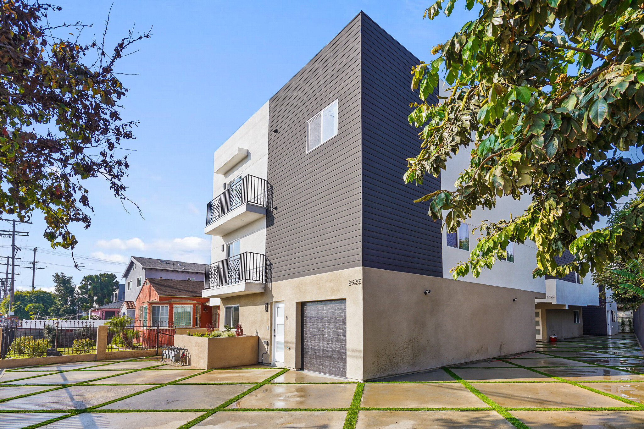 2525 Hauser Blvd, Los Angeles, CA for Sale