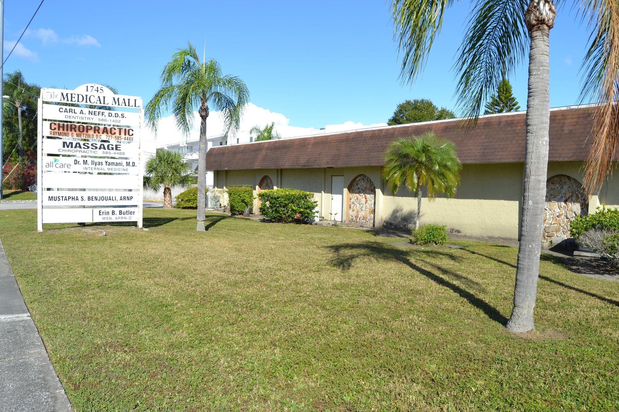 1745 S Highland Ave, Clearwater, FL for Sale