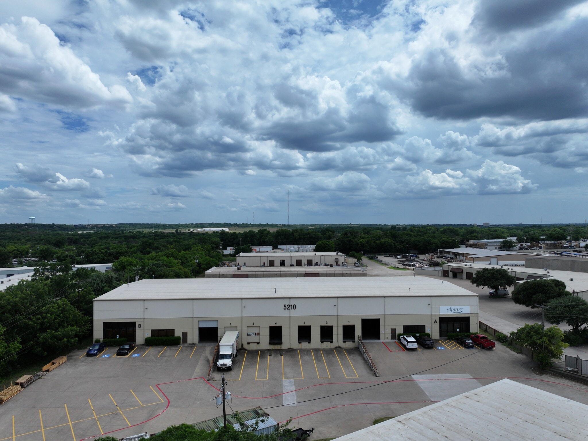 5210 Airport Fwy, Haltom City, TX for Rent