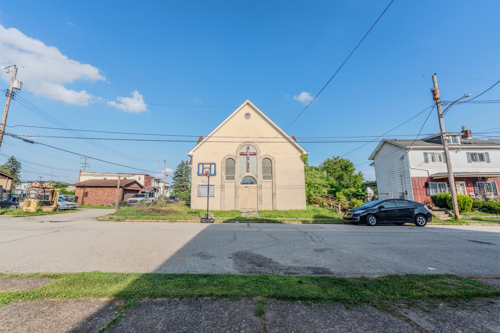 112 S 13th St, Jeannette, PA for Sale