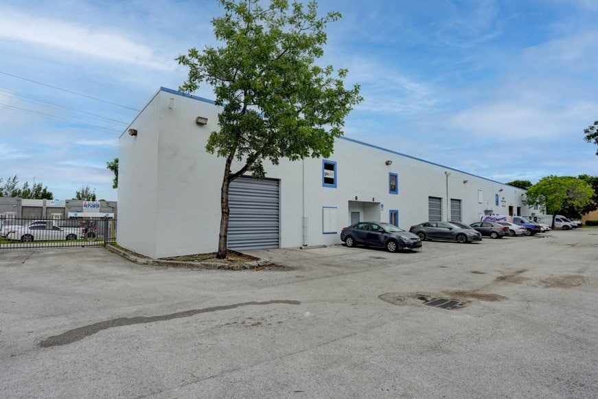 2205 W 80th St, Hialeah, FL for Sale