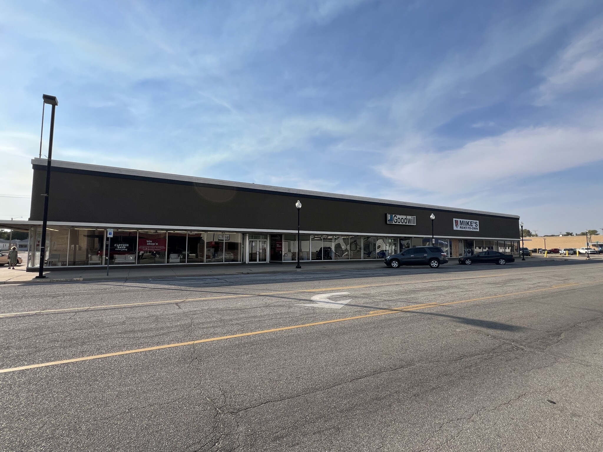 1701-1709 N Main St, Great Bend, KS for Sale