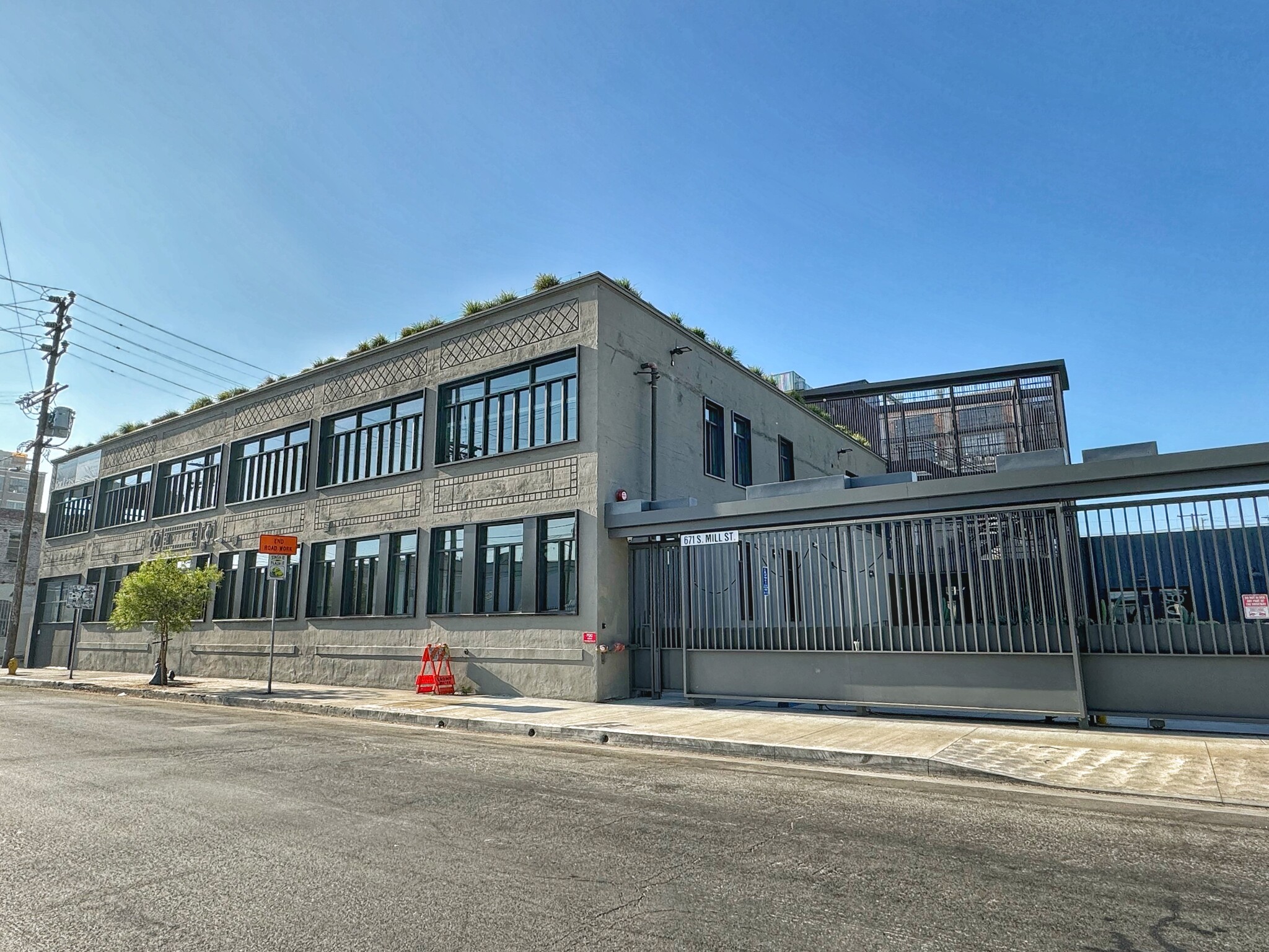 671 Mill St, Los Angeles, CA for Rent