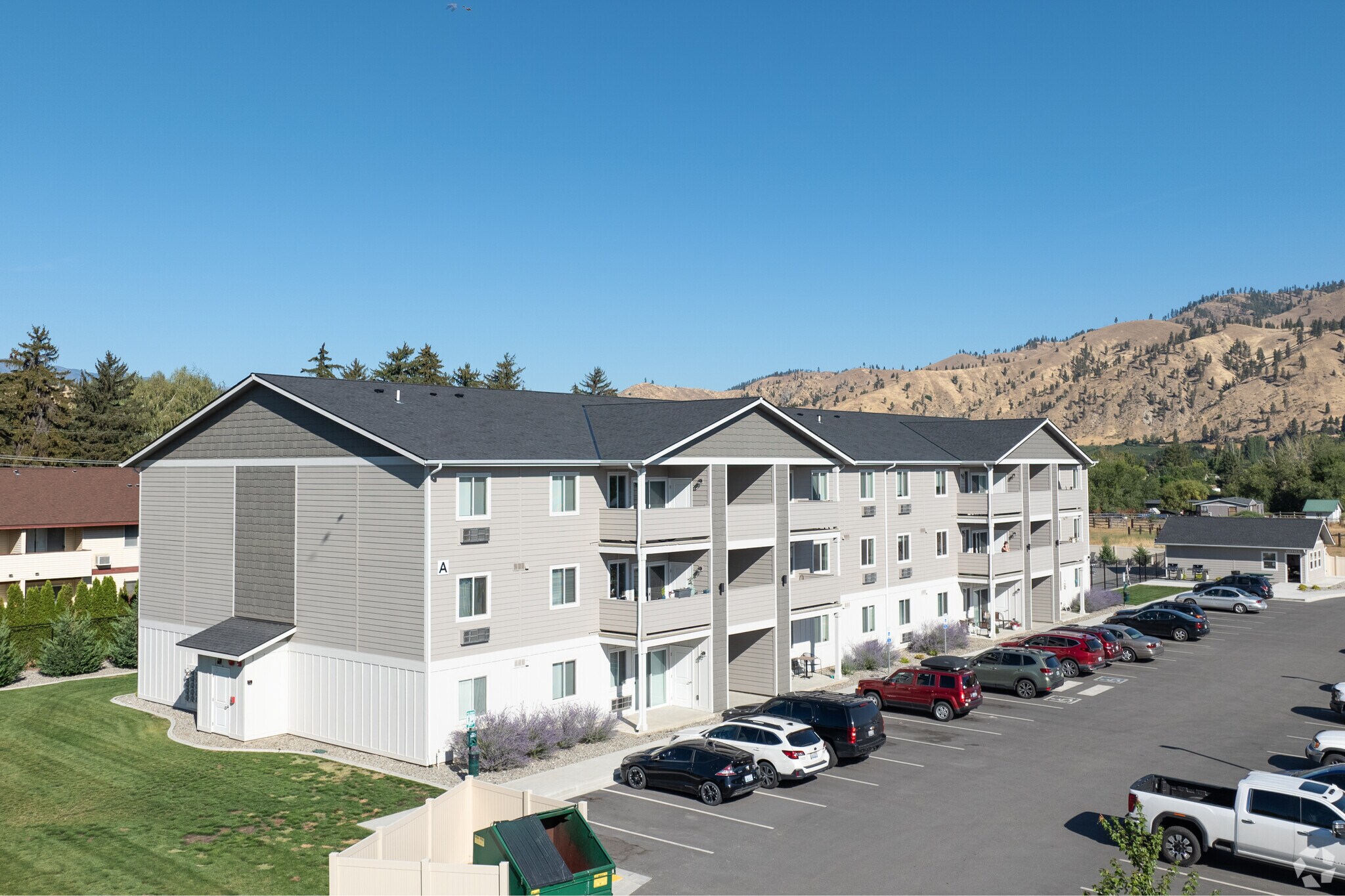 917 Pioneer Ave, Cashmere, WA for Sale