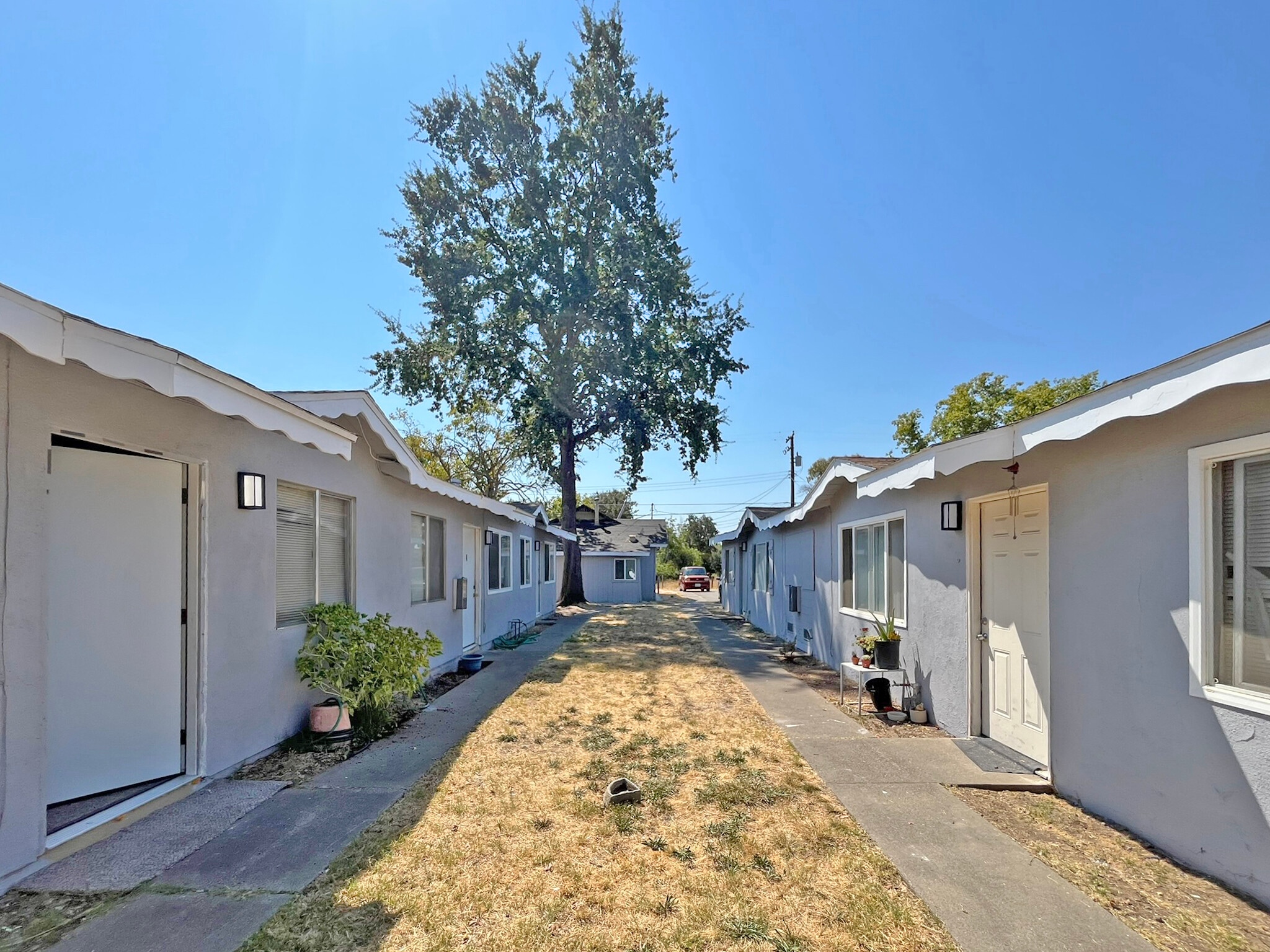1705 Kenwood St, Sacramento, CA for Sale