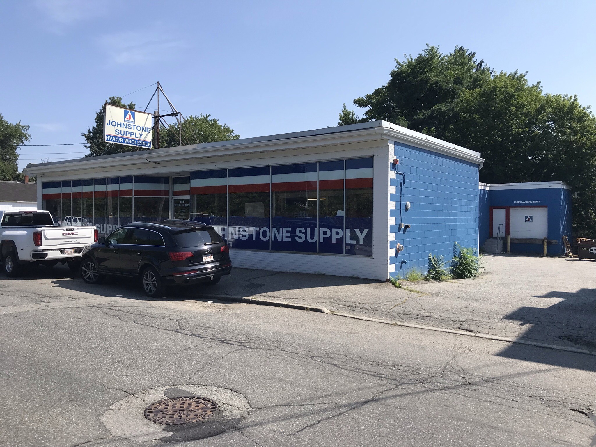 588 Gorham St, Lowell, MA for Sale