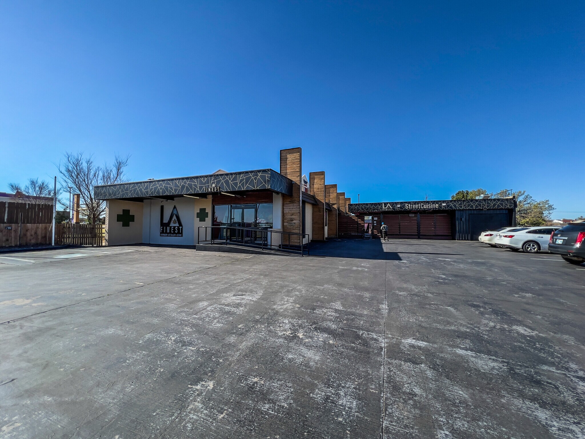 5708 NW Expressway St, Oklahoma City, OK for Sale