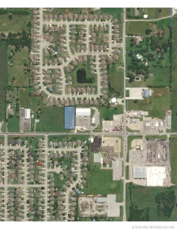 11695 N Garnett Rd, Collinsville, OK for Sale