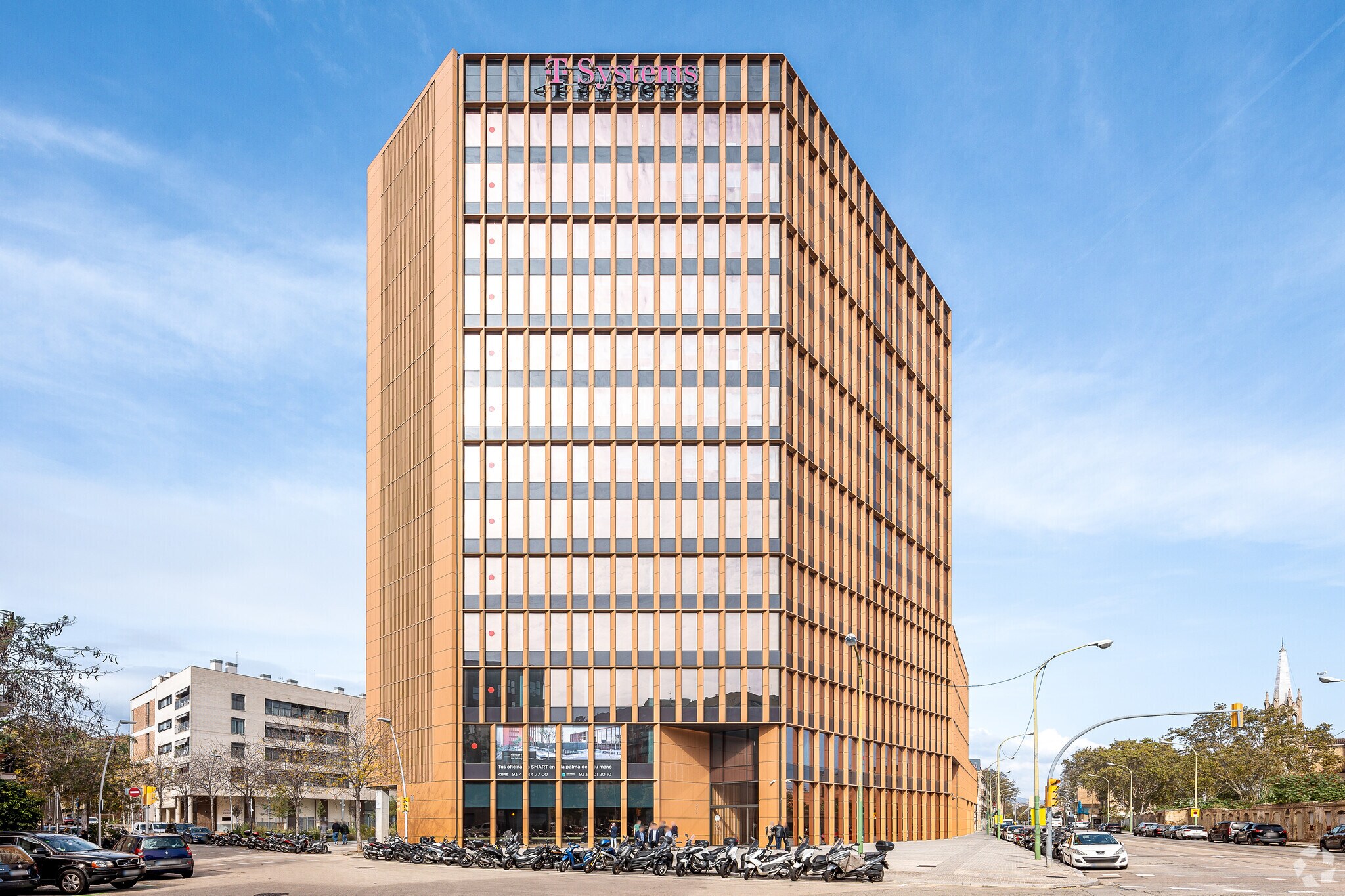 313-321 Carrer De Pere IV, Barcelona, BAR for Rent