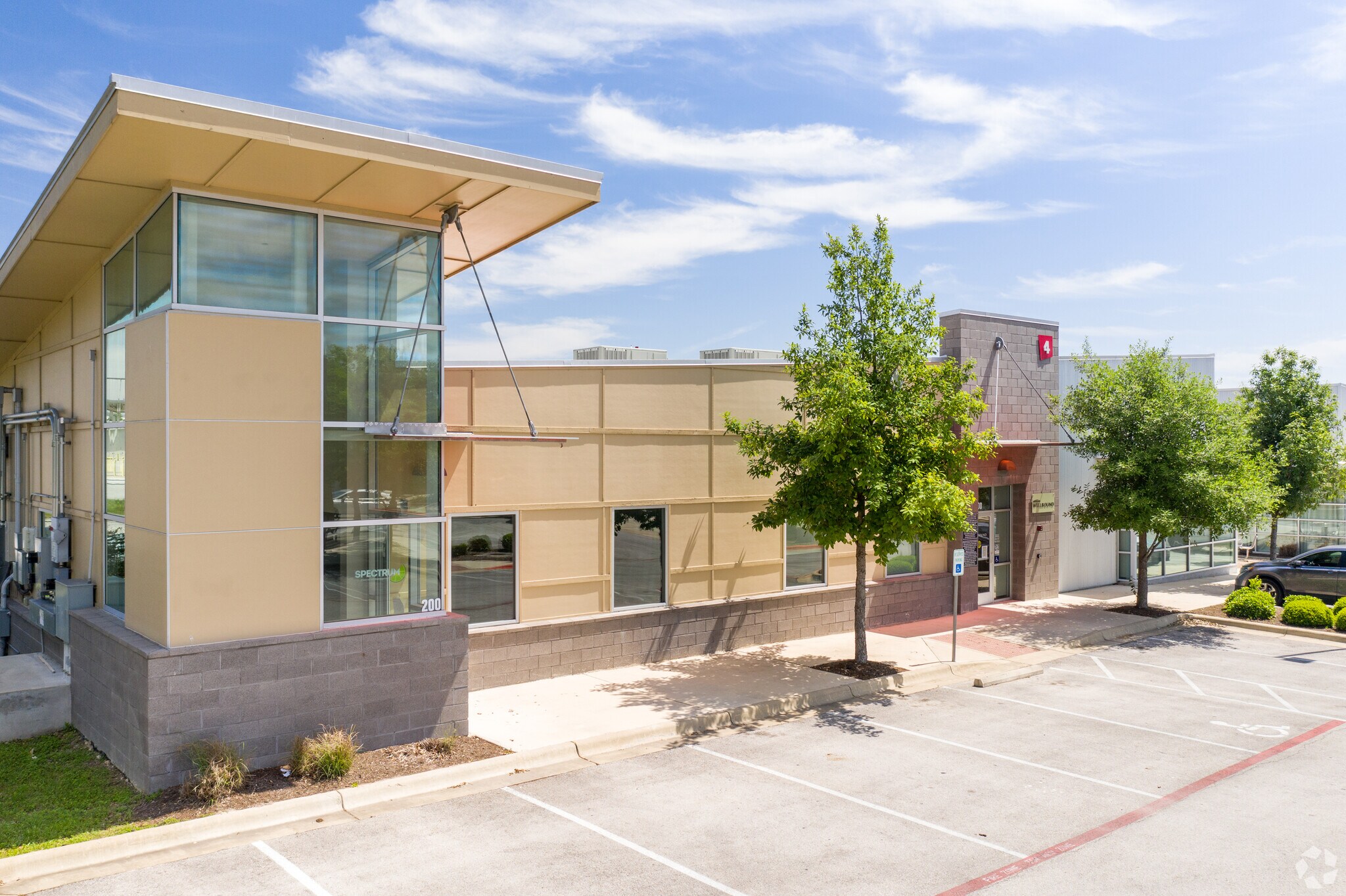 9811 S IH-35, Austin, TX for Rent