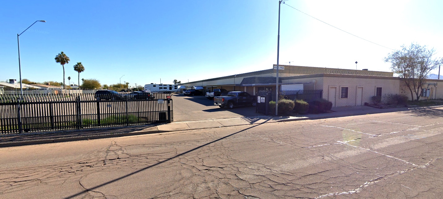 439 S 3rd Ave, Avondale, AZ for Sale