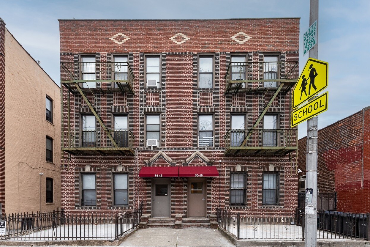 3545 Crescent St, Astoria, NY for Sale