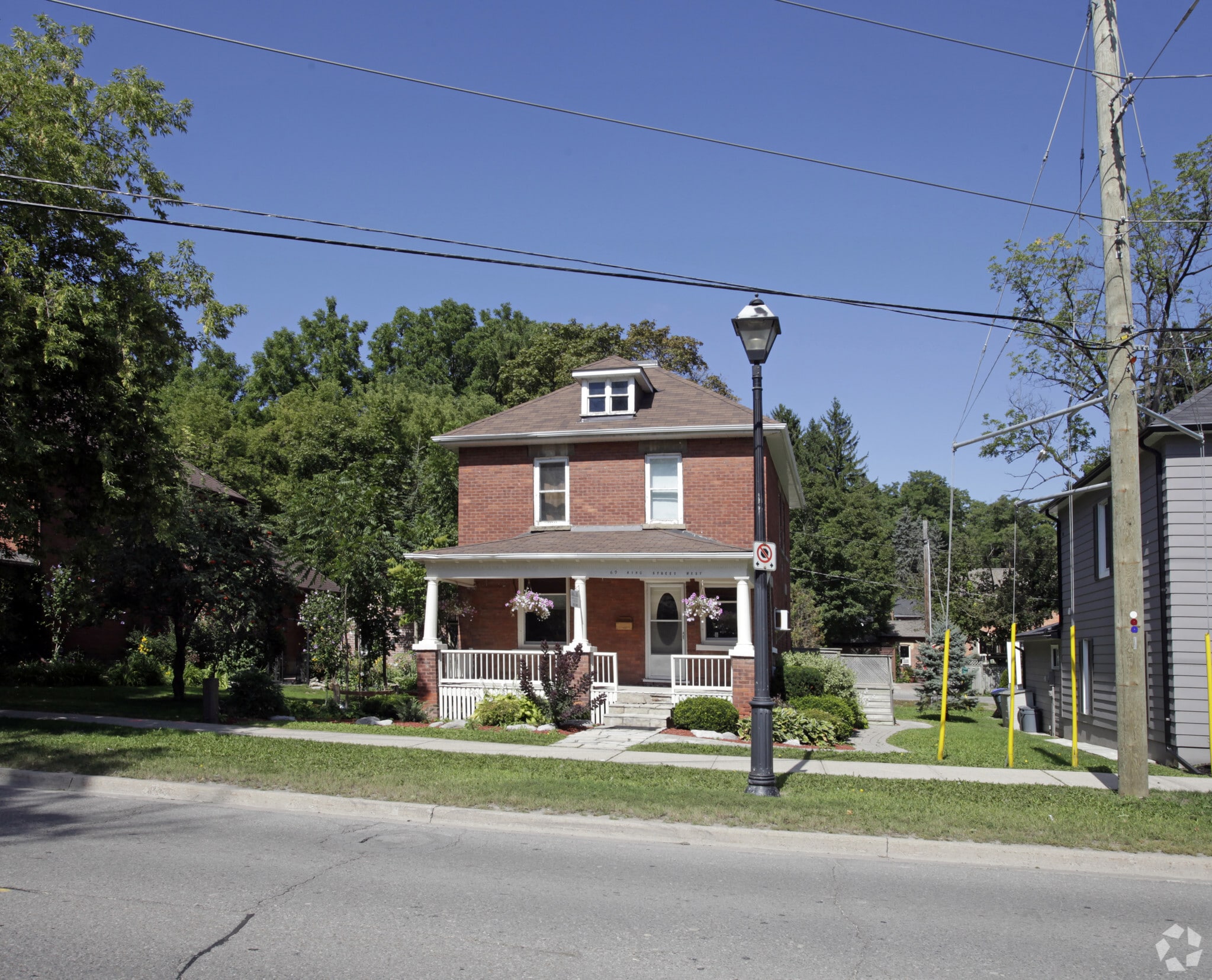 69 King St W, Caledon, ON for Sale