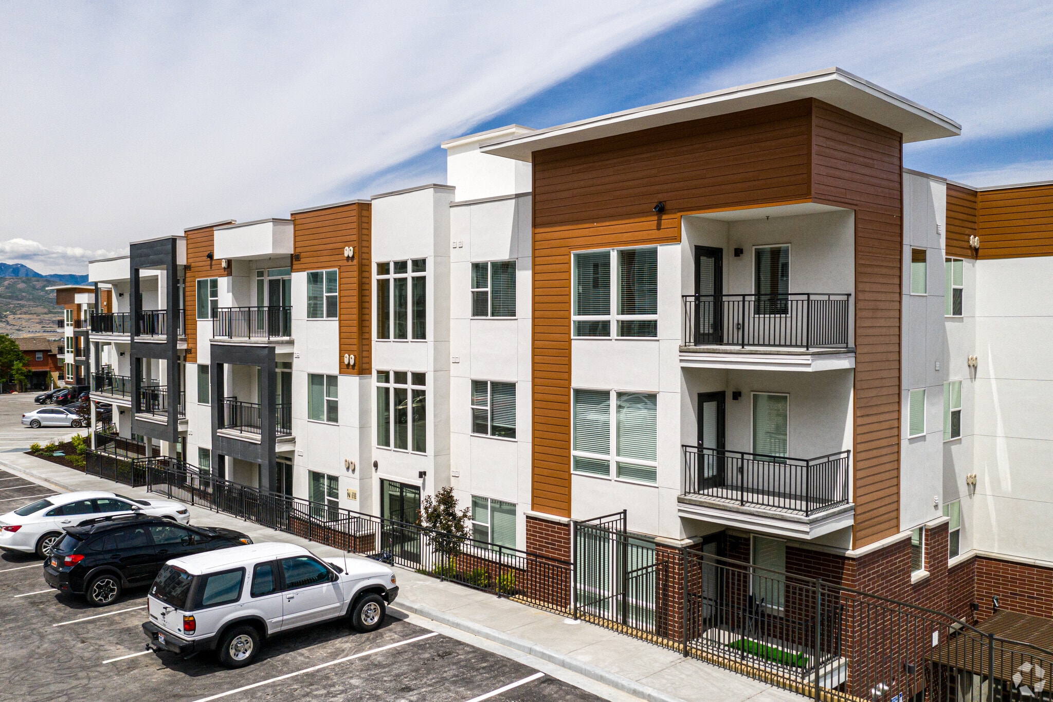 14747 S Draper Pointe Way, Draper, UT for Rent