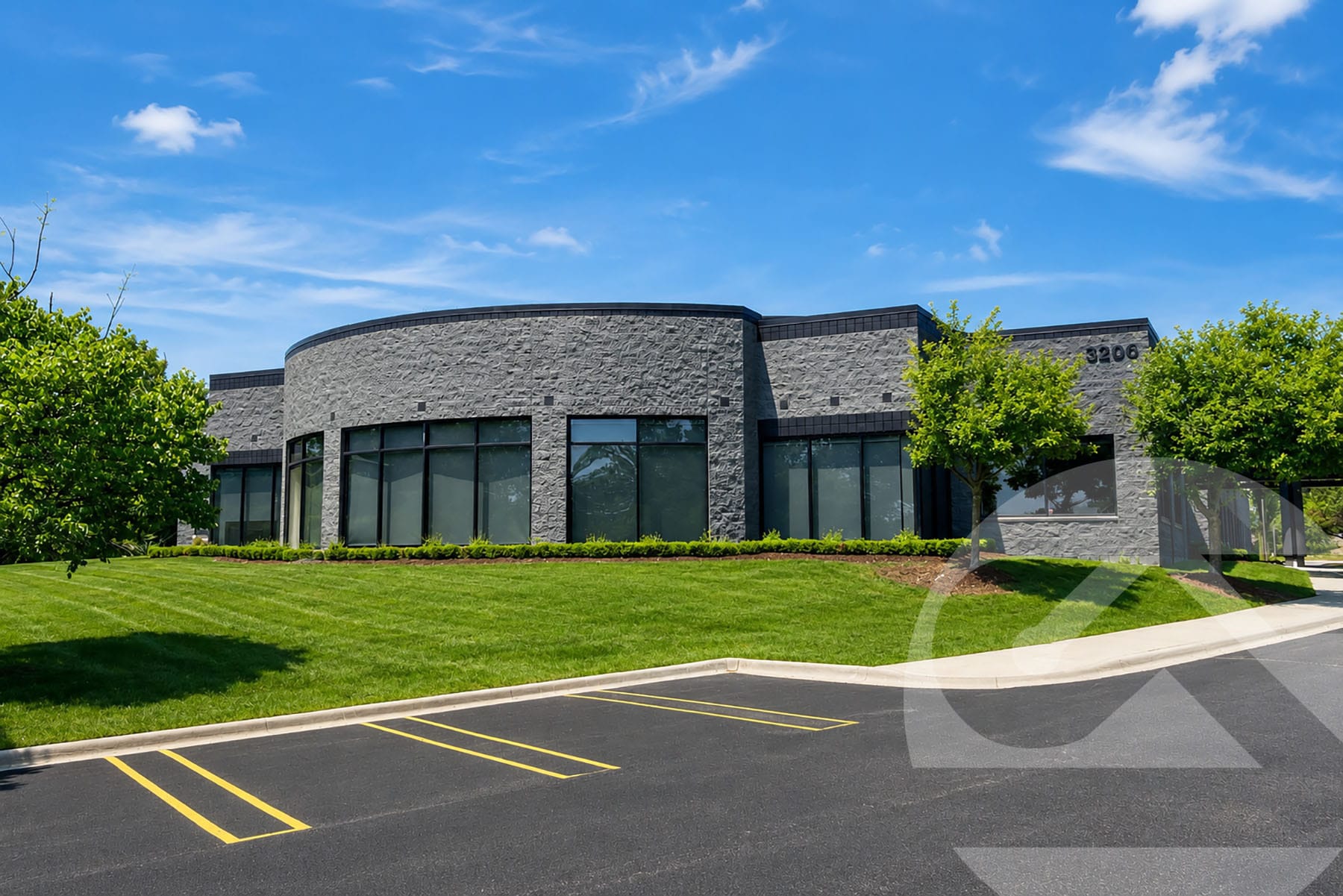 3200 Cross Creek Pky, Auburn Hills, MI for Sale