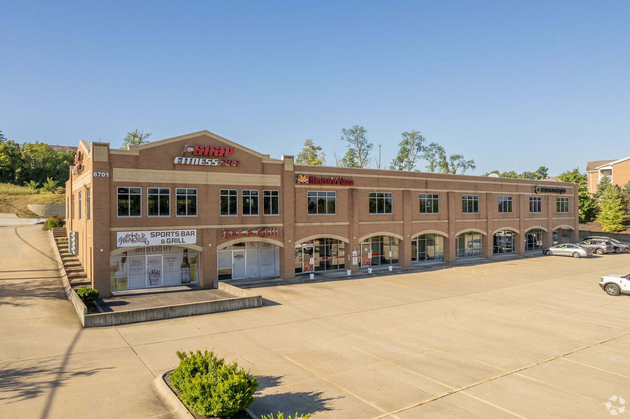 6701 Ruwes Oak Dr, Cincinnati, OH for Rent