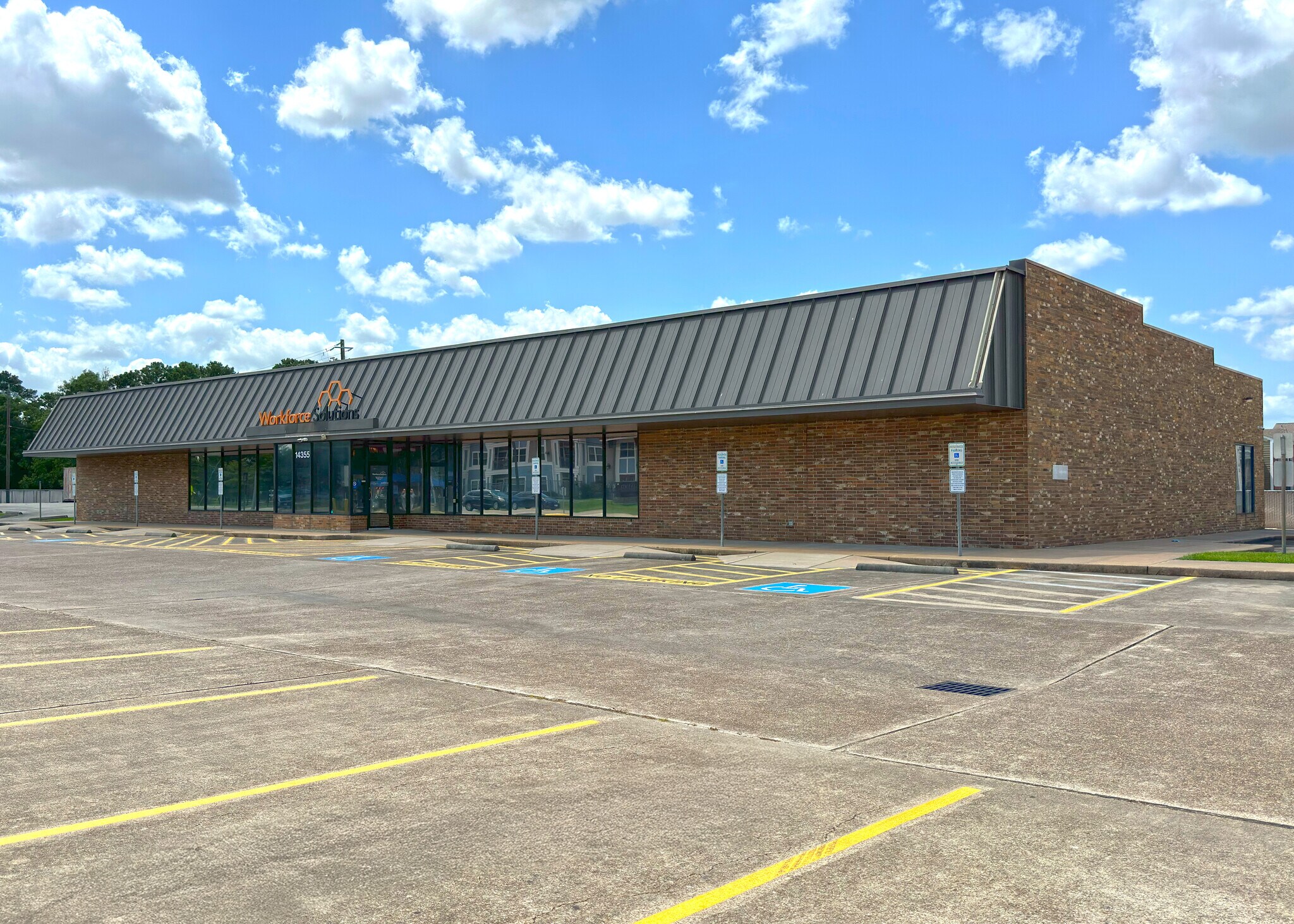 14355 Wallisville Rd, Houston, TX for Rent