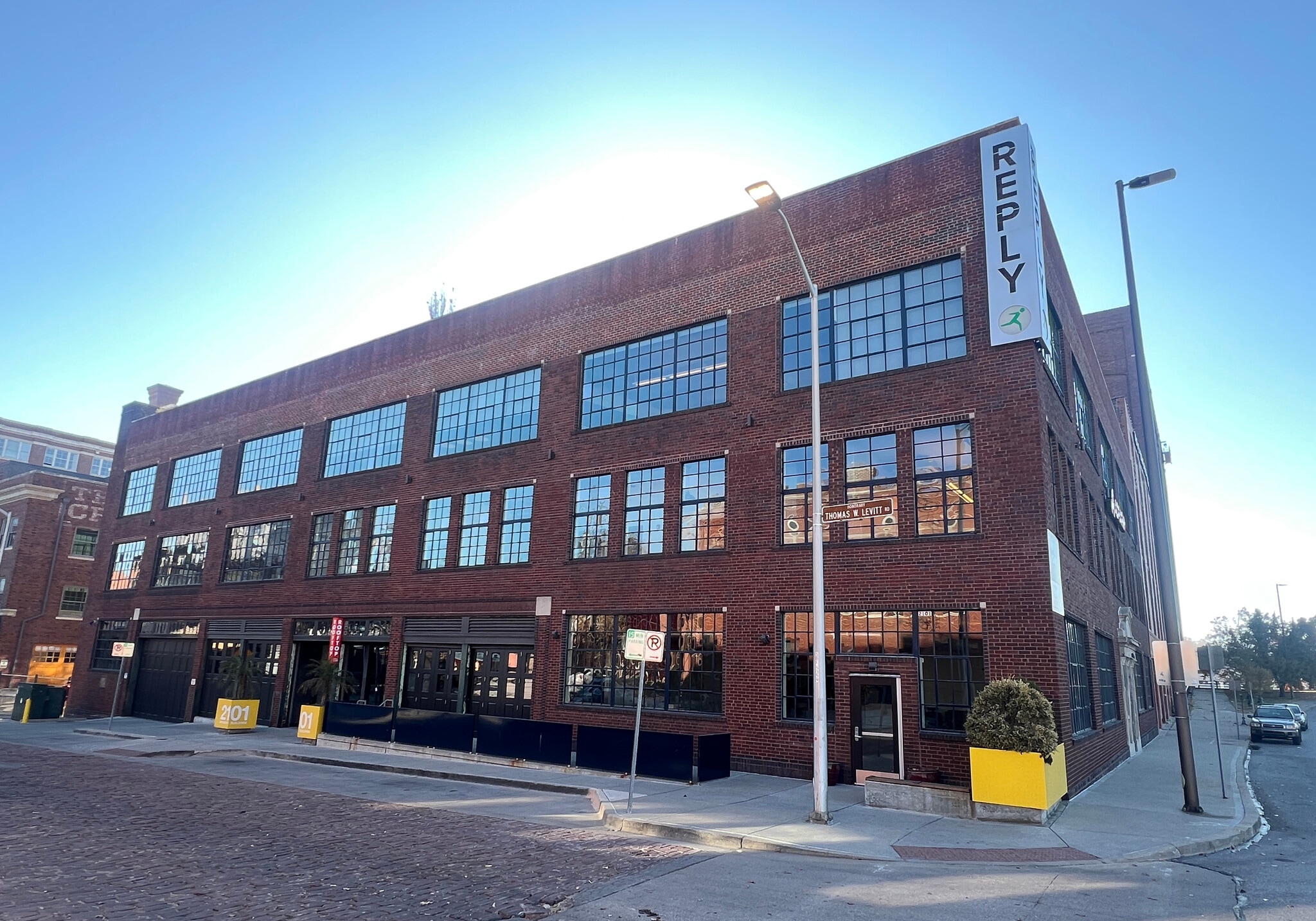 2101 Broadway St, Kansas City, MO for Rent