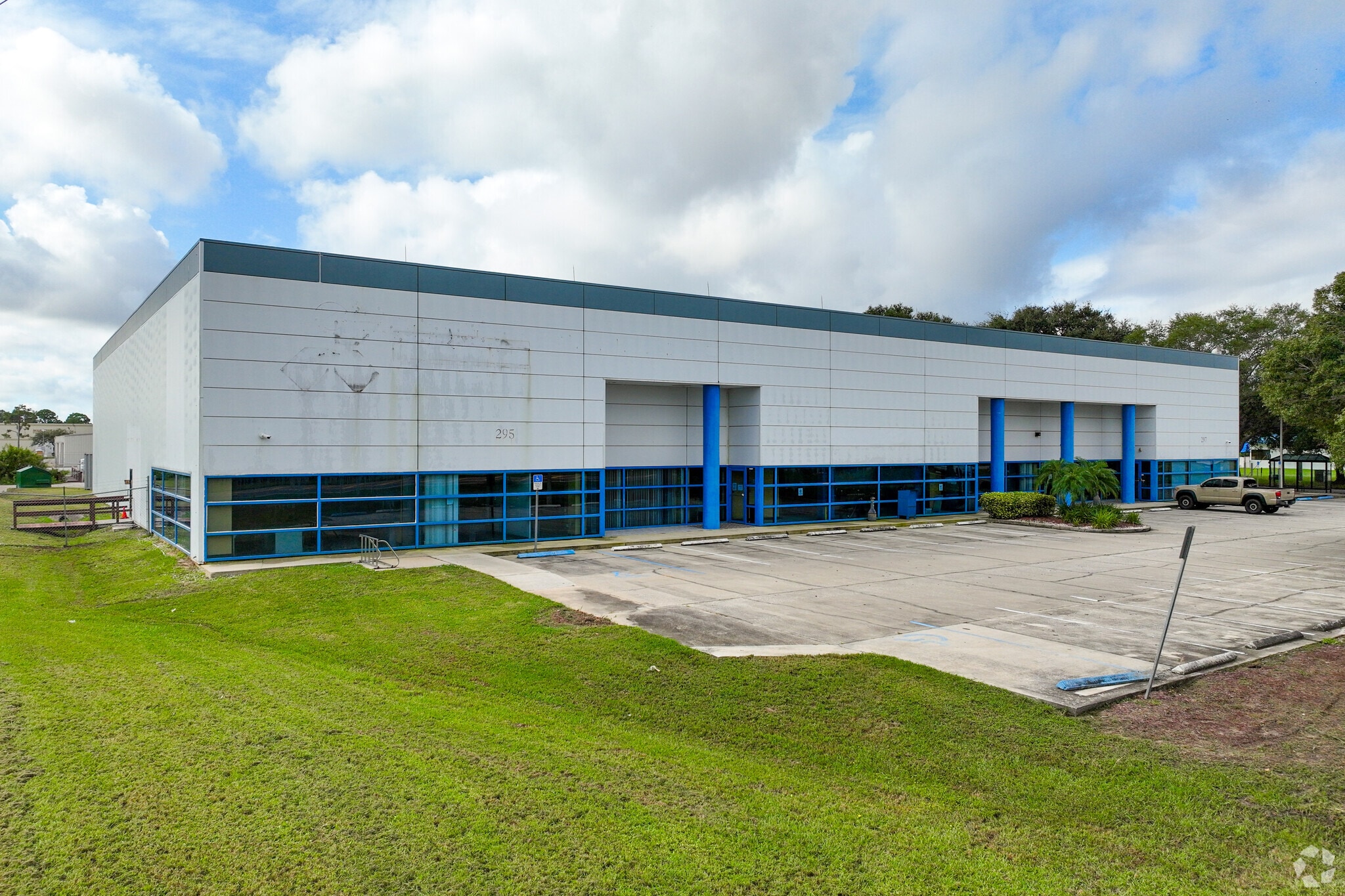 295-297 Barnes Blvd, Rockledge, FL for Sale