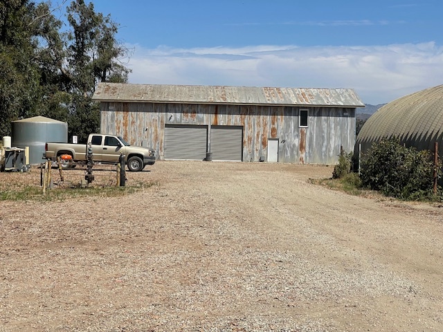 913 Shell Road Rd, Santa Paula, CA for Rent