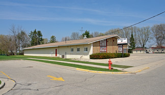 Lake Mills, WI Bowling Alley - 137 Sandy Beach Rd