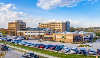 Brookfield, WI Hospitality - 1005 S Moorland Rd