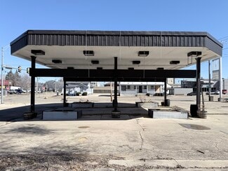 Freeport, IL Commercial - 220 N Galena Ave