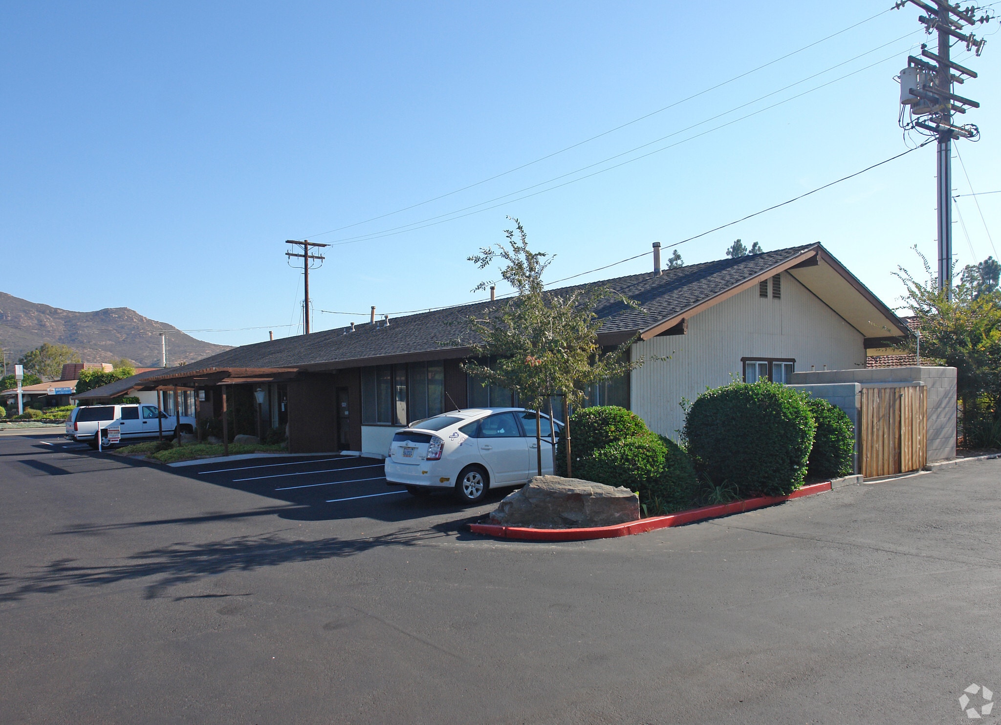 7434 Jackson Dr, San Diego, CA for Rent