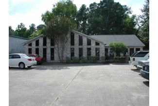 FOUR RENTALS / Six Lot Business Complex