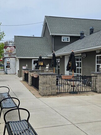 Sodus Point, NY Restaurant - 8489 Greig St